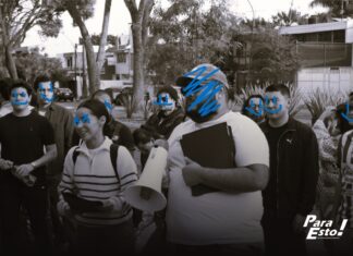 La contradicción de una falsa identidad.