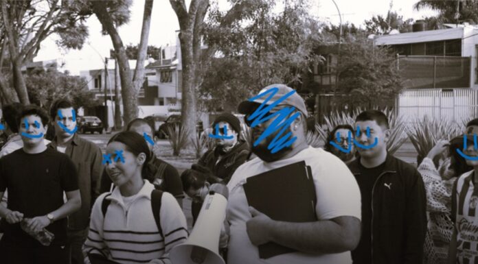 La contradicción de una falsa identidad.