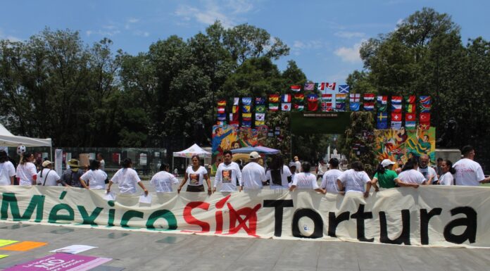Exigen la libertad de Miguel Peralta en protesta por el Día Internacional en Apoyo a las Víctimas de Tortura