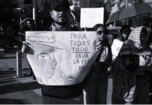 Contra viento y marea. Mitin Antimundialista en el Fut Fest en dependencias de la Universidad de Guadalajara