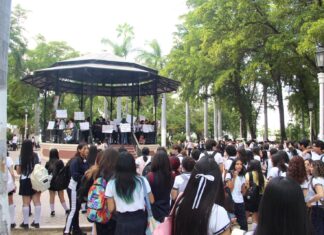 Sin consulta, sin información y entre cuestionamientos: estudiantes rechazan la implementación de la Bimodalidad 50/50 en la UAS