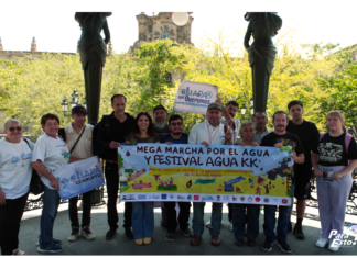 Megamarcha por el agua: Ciudadanos buscan frenar privatización y promover gestión comunitaria en AMG